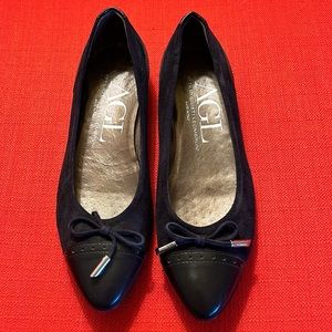 ⭐️SALE⭐️ AGL shoes blue suede and black leather
